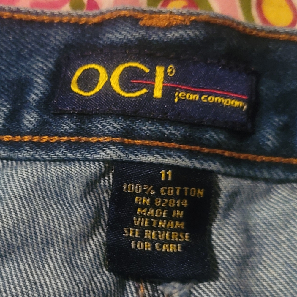 Jean Shorts - Picture 3 of 3